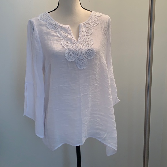 Zac & Rachel Tops - White gauzy summer top NWOT